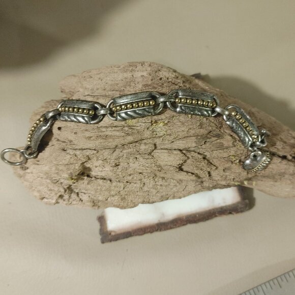 Vintage Chico's Chain-Link Bracelet Heart Charm And Toggle Clasp - Picture 4 of 8